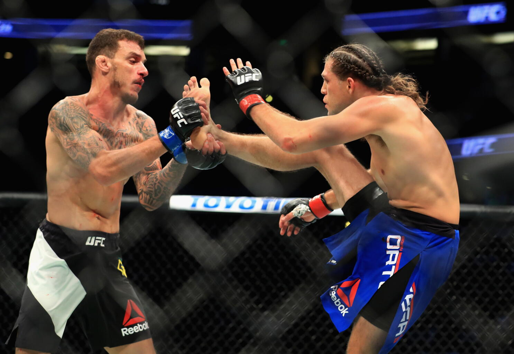 Brian Ortega fights Renato Moicano in the UFC in 2017